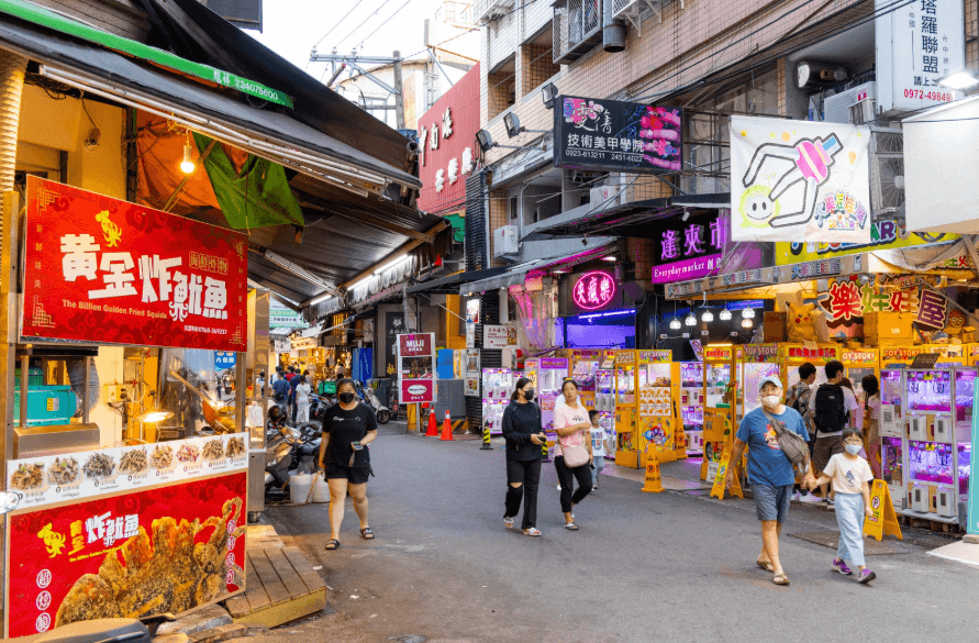 Day 10: Anping Tree House × Taiwan History Museum × Fengjia Night Market