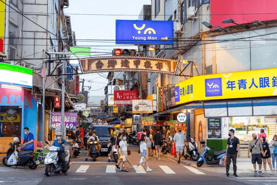 Day 10: Anping Tree House × Taiwan History Museum × Fengjia Night Market