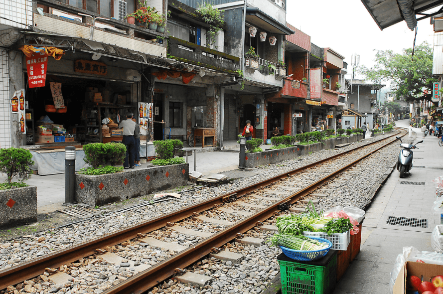 Day 5: Sky Lanterns at Shifen × Nostalgic Mountain Town of Jiufen