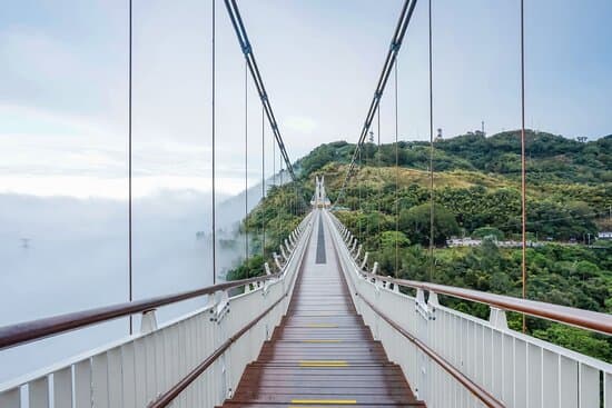 Day 9: Taiping Sky Bridge, Tea Mountains & Tainan Shennong Street